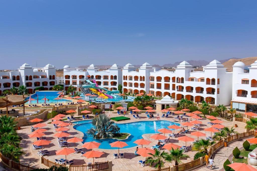 Fun & Sun Naama Waves